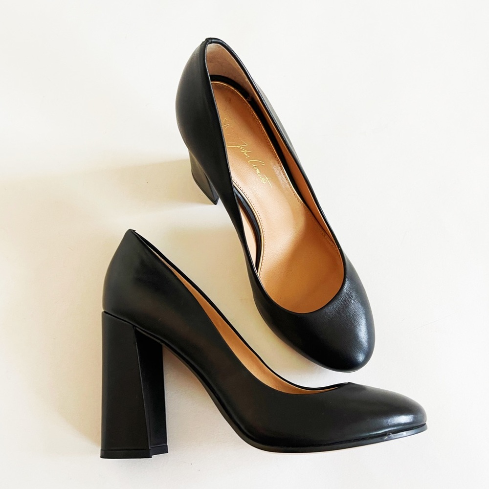 Vince Camuto block heel pumps - Picture 6 of 7